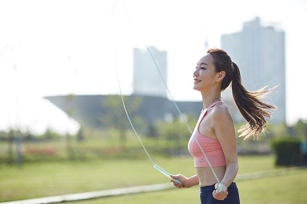 平时做负重跳绳的训练减肥效果如何的？